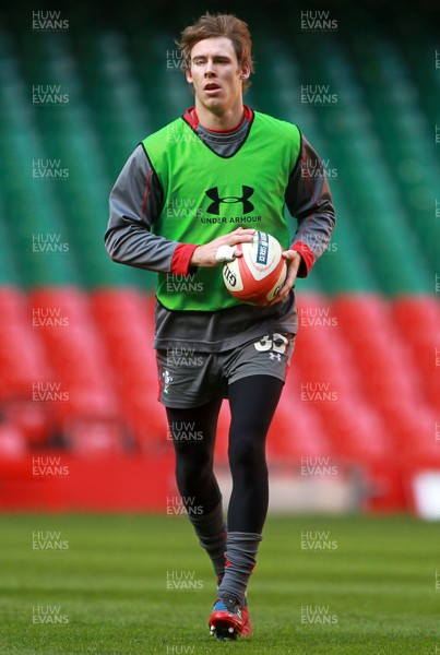 200214 - Wales Captains Run - Liam Williams during training