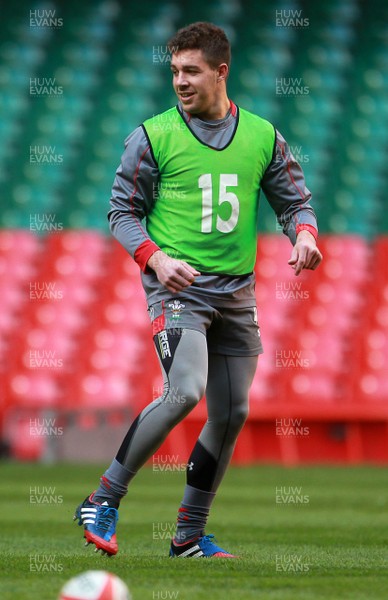 200214 - Wales Captains Run - Rhys Webb during training