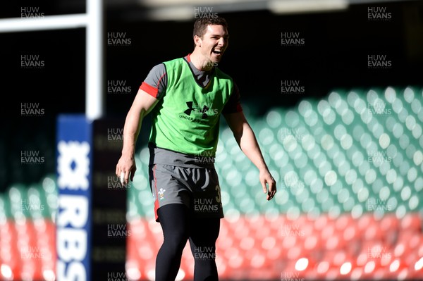 200214 - Wales Rugby Training -George North during training