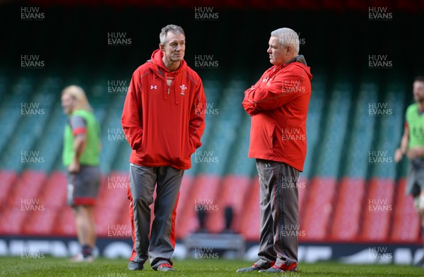 200214 - Wales Rugby Training -Rob Howley and Warren Gatland during training