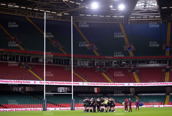 200226 - Wales Captain’s run - The Wales team huddle up during Captain’s run ahead of their Six Nations match against Scotland