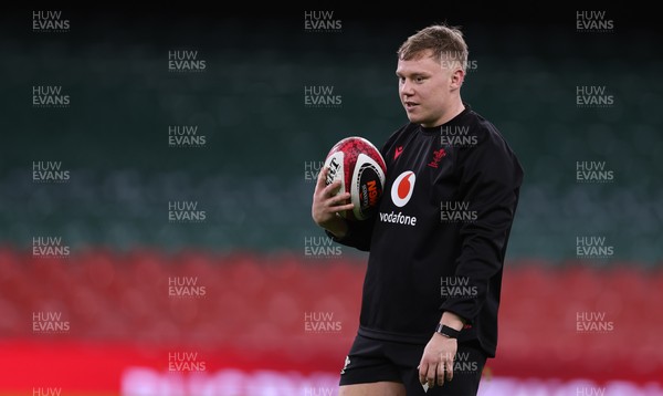 200226 - Wales Captain’s run - Sam Costelow of Wales during Captain’s run ahead of their Six Nations match against Scotland