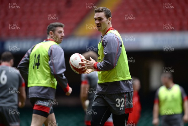 291113 - Wales Rugby Training -George North during training