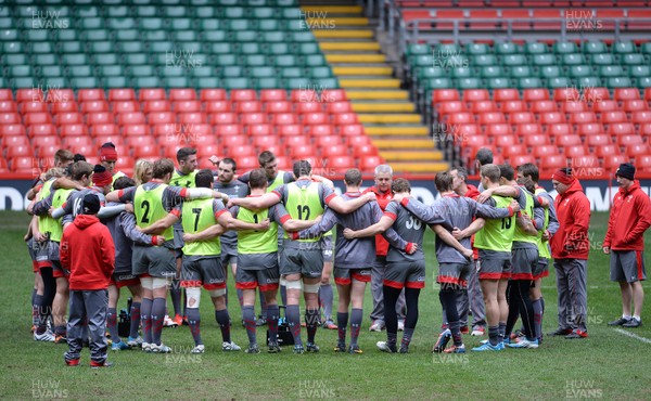 291113 - Wales Rugby Training -Players huddle during training