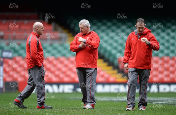 291113 - Wales Rugby Training -Shaun Edwards, Warren Gatland and Rob Howley during training