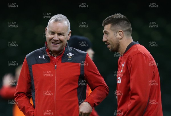 291119 - Wales Captains Run, Principality Stadium -  Wales head coach Wayne Pivac with captain Justin Tipuric during Captains Run ahead of their match against the Barbarians