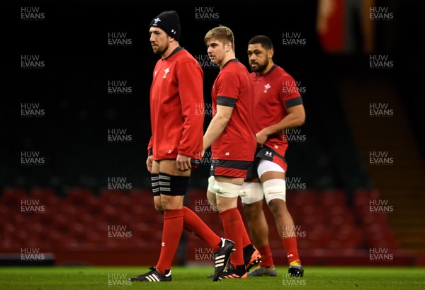 310120 - Wales Rugby Training - Justin Tipuric, Aaron Wainwright and Taulupe Faletau during training