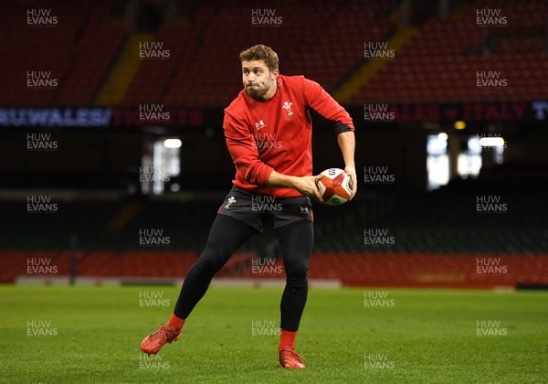 310120 - Wales Rugby Training - Leigh Halfpenny during training