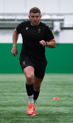 280525 - Wales Senior Men Conditioning Session - Elliot Dee during an optional conditioning session ahead of next week’s start of the training camp for the Wales Summer Tour to Japan