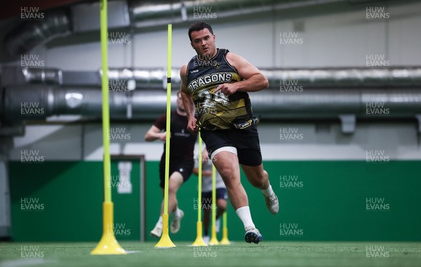 280525 - Wales Senior Men Conditioning Session - Chris Coleman during an optional conditioning session ahead of next week’s start of the training camp for the Wales Summer Tour to Japan