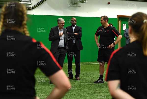 210322 - Wales First Minister Mark Drakeford Visits Wales Women Rugby Squad - Wales First Minister Mark Drakeford with WRU Performance Director Nigel Walker and Ioan Cunningham