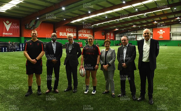 210322 - Wales First Minister Mark Drakeford Visits Wales Women Rugby Squad - Ioan Cunningham, Nigel Walker, Wales First Minister Mark Drakeford, Siwan Lillicrap, Dawn Bowden MS, Steve Phillips and Rob Butcher