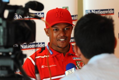 27.08.09 - Wales Football Rob Earnshaw speaks to the media ahead of his sides match against Russia on Wednesday (9th) 