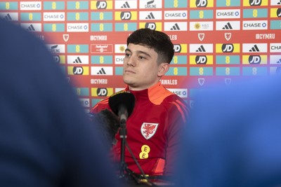 180325 - Wales Football Press Conference - Daniel James speaks to the media ahead of their upcoming World Cup Qualifier match against Kazakhstan