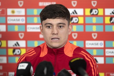 180325 - Wales Football Press Conference - Daniel James speaks to the media ahead of their upcoming World Cup Qualifier match against Kazakhstan