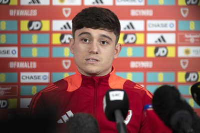 180325 - Wales Football Press Conference - Daniel James speaks to the media ahead of their upcoming World Cup Qualifier match against Kazakhstan