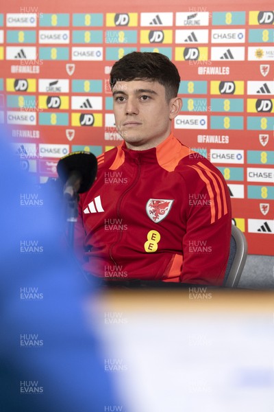 180325 - Wales Football Press Conference - Daniel James speaks to the media ahead of their upcoming World Cup Qualifier match against Kazakhstan