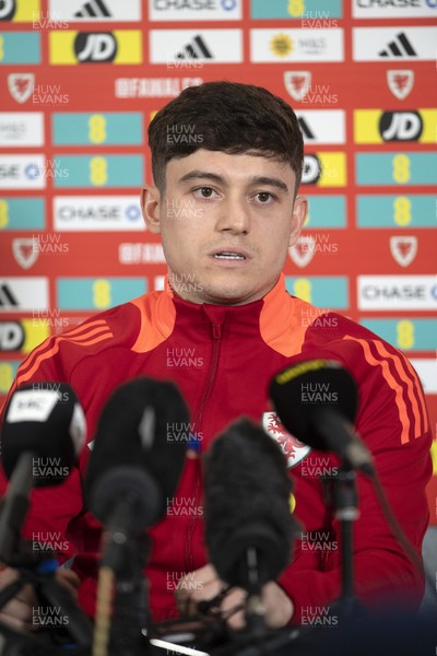 180325 - Wales Football Press Conference - Daniel James speaks to the media ahead of their upcoming World Cup Qualifier match against Kazakhstan