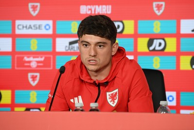 010626 - Dan James speaks to the press ahead of tomorrow’s friendly match against Ghana