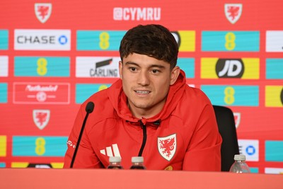 010626 - Dan James speaks to the press ahead of tomorrow’s friendly match against Ghana