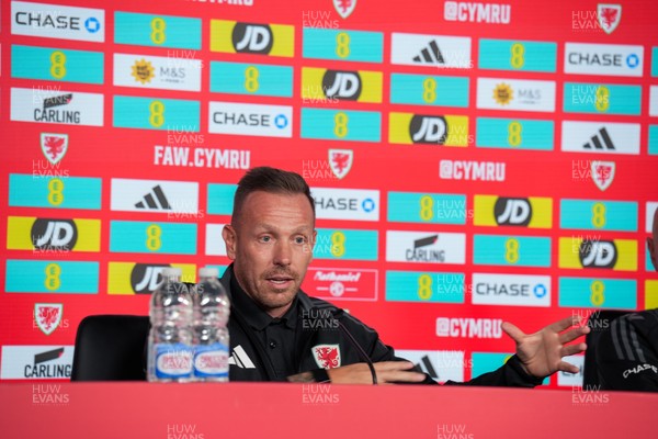 080925 - Wales Football Press Conference - 