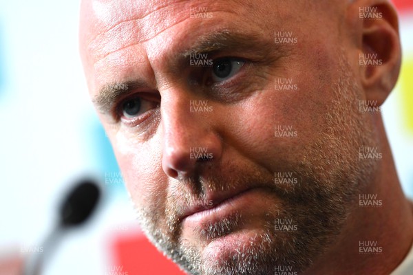 130922 - Wales Football Press Conference -  Wales Manager Robert Page talk to media