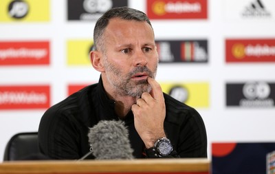 Wales Football Press Conference 151118