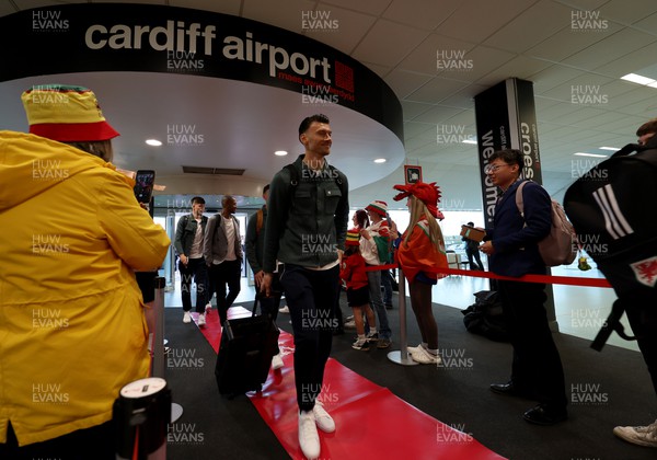 151122 - Wales Football Squad Departs For Qatar From Cardiff Airport - Kieffer Moore