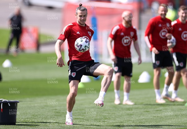 010621 - Wales Football Training - Gareth Bale during training