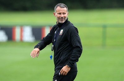 030918 - Wales Football Training - Wales Manager Ryan Giggs during training