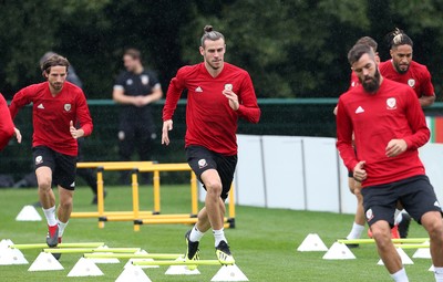 030918 - Wales Football Training - Gareth Bale during training