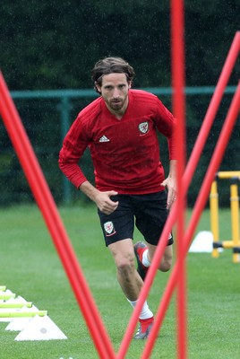 030918 - Wales Football Training - Joe Allen during training