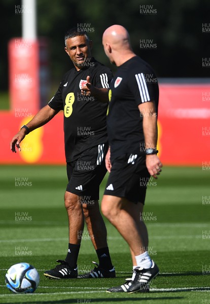 040923 - Wales Football Training - Jack Lester and Rob Page during training