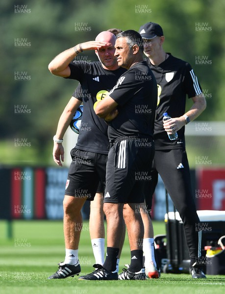 040923 - Wales Football Training - Rob Page and Jack Lester during training