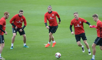 Wales Football Training 041016