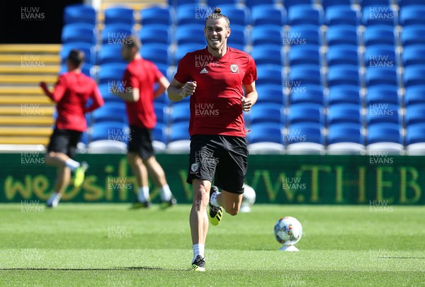 050918 - Wales Football Training - Gareth Bale during training