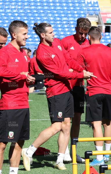 050919 - Wales football training session, Cardiff City Stadium - Wales' Gareth Bale practices his golf swing during training session ahead of their Euro Qualifying match against Azerbaijan