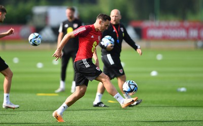 060923 - Wales Football Training - Connor Roberts during training