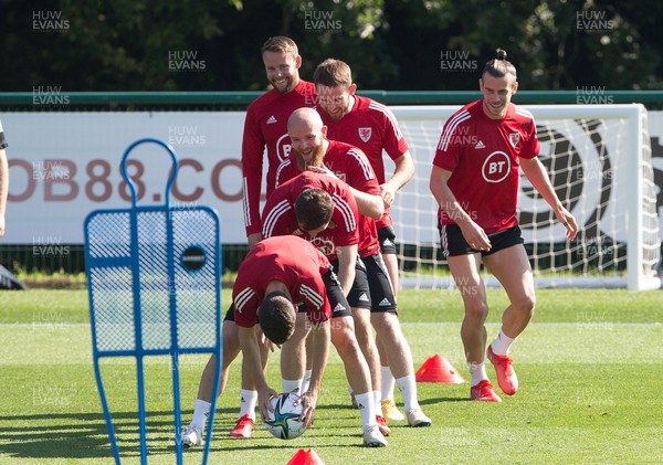 070921 - Wales Football Training Session - Wales' Gareth Bale, at the back, during  training session ahead of their World Cup Qualifying match against Estonia at the Cardiff City Stadium tomorrow