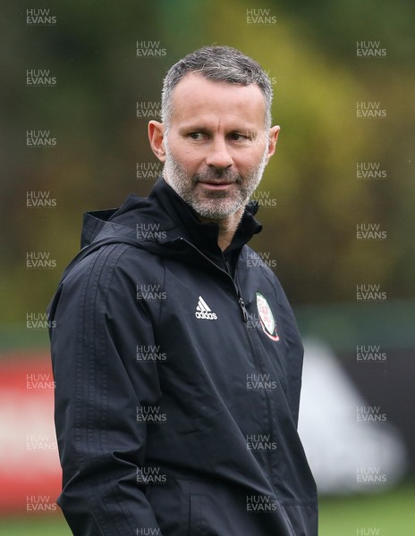 071019 - Wales Football Training Session - Wales manager Ryan Giggs during Wales training session ahead of the Euro qualifying match against Slovakia