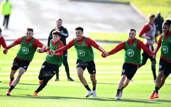 071020 - Wales Football Training - (L-R) Rhys Norrington-Davies, Nico Williams, Ethan Ampadu, Joe Morrel and Tyler Roberts during training