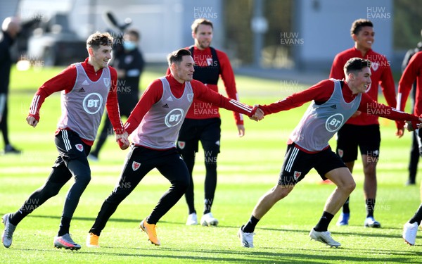 071020 - Wales Football Training - David Brooks, Connor Roberts and Harry Wilson during training