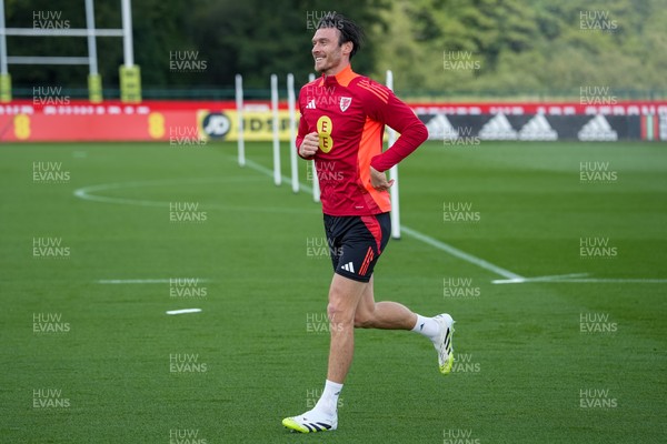 080925 - Wales Football Training - 