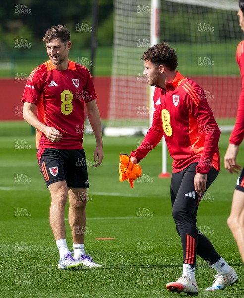 080925 - Wales Football Training - Ben Davies ahead of the international friendly against Canada