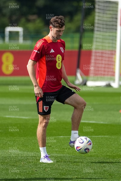 080925 - Wales Football Training - Ben Davies ahead of the international friendly against Canada