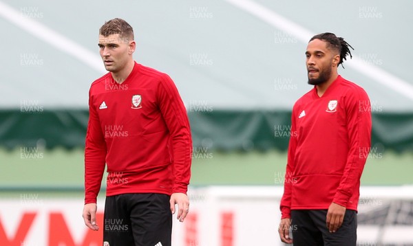 081018 - Wales Football Training - Sam Vokes and Ashley Williams during training