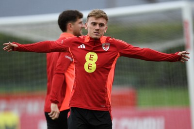 081025 - Wales Football Training - Issak Davies of Wales during training ahead of tomorrows friendly match with England