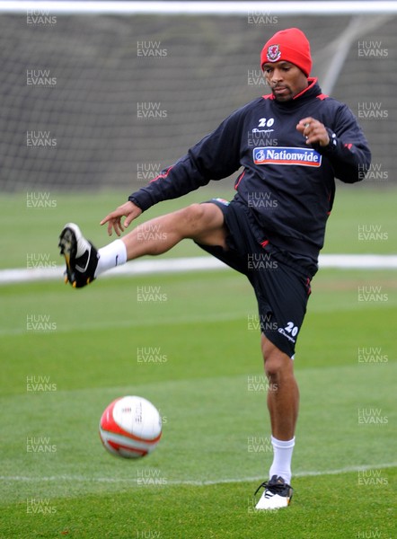 11.11.09 - Wales International Football Danny Gabbidon at a training session ahead of his sides friendly match against Scotland on Saturday 