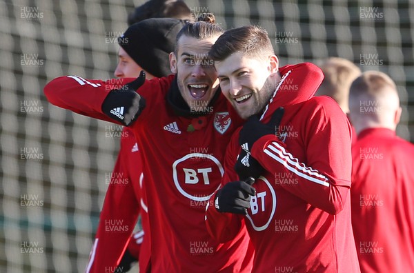 111119 - Wales Football Training - Gareth Bale and Ben Davies give the double thumbs up during training