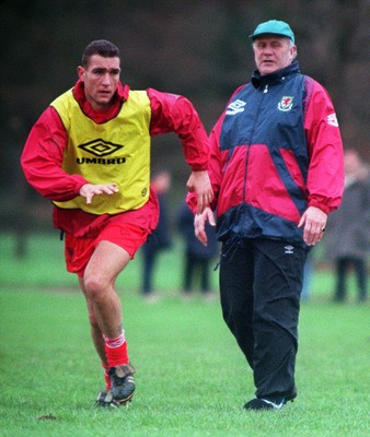 Wales Football Training 111294